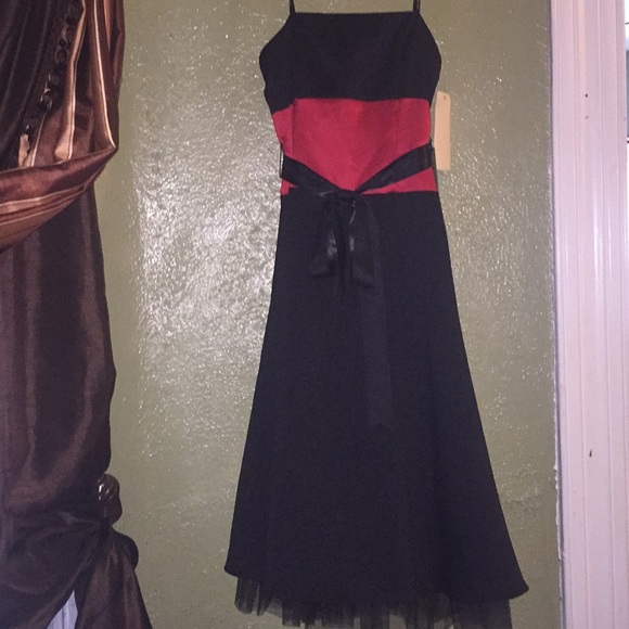 Dress size 7 - Picture 5 of 5